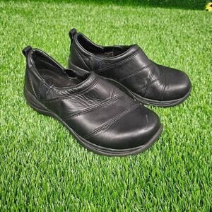 LL Bean Comfort Moc Slip On Leather Shoes Woman's Sz 8.5 W Loafers Round 268707